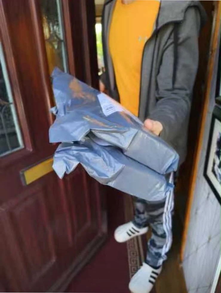 Customer delivery package photo 1